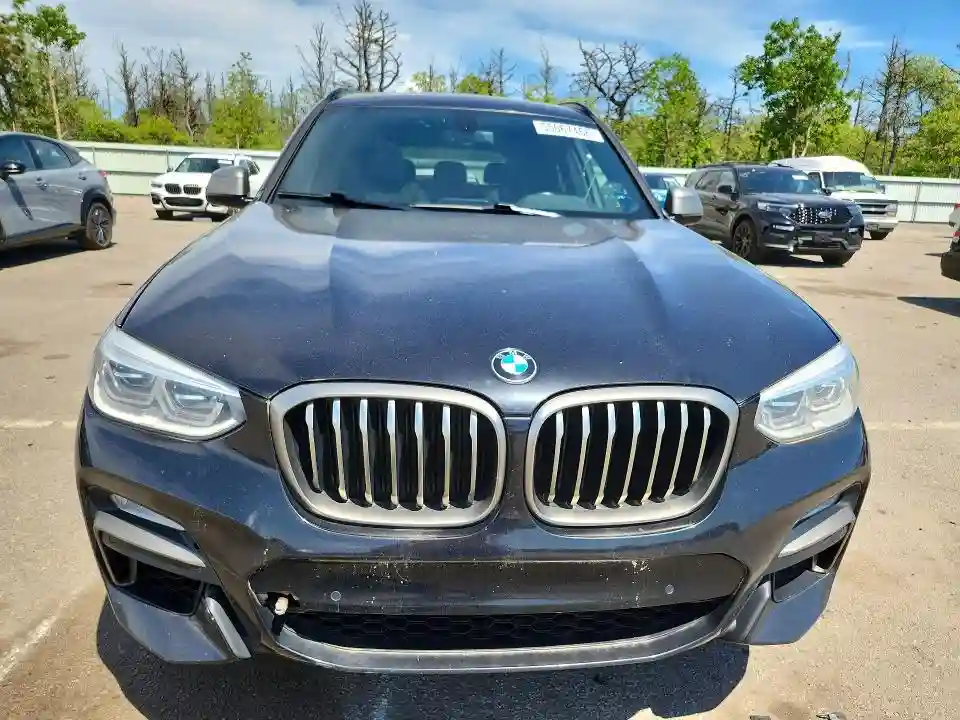 5UXTS3C59J0Z00153 2018 BMW X3-4