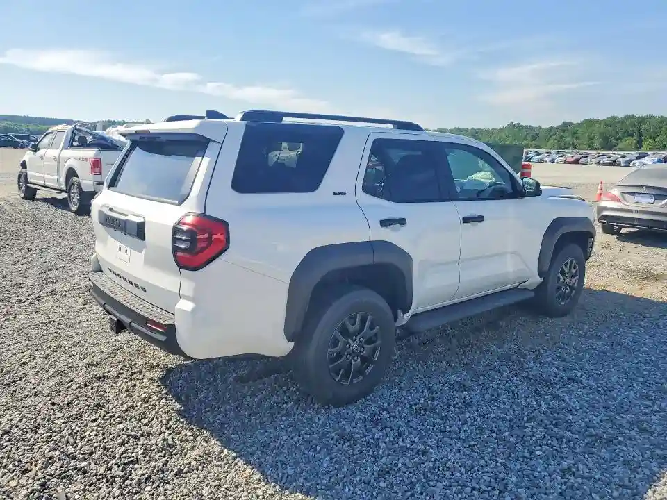 JTEVA5BR1S5039144 2025 TOYOTA 4RUNNER-2