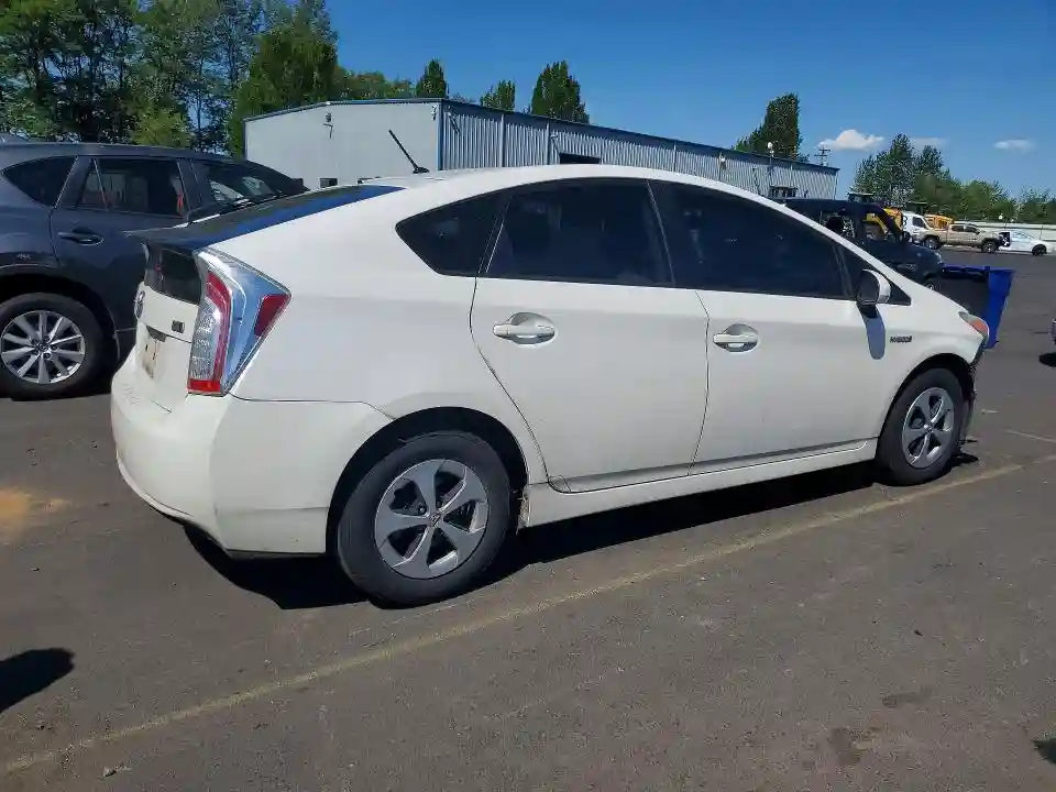 JTDKN3DUXD5684251 2013 TOYOTA PRIUS-2