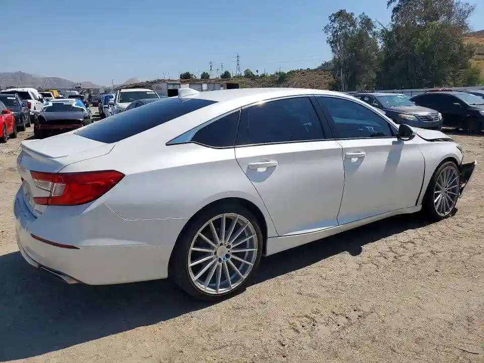 1HGCV1F35JA170177 2018 HONDA ACCORD-2