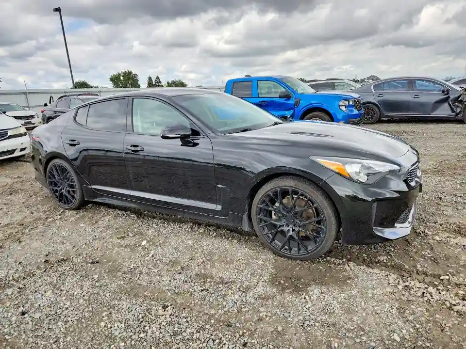 KNAE15LA2J6031346 2018 KIA STINGER-3