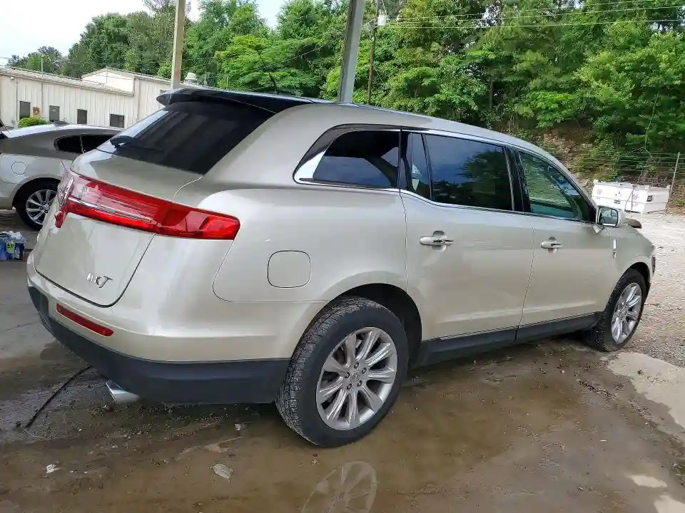 2LMHJ5FK1HBL00680 2017 LINCOLN MKT-2