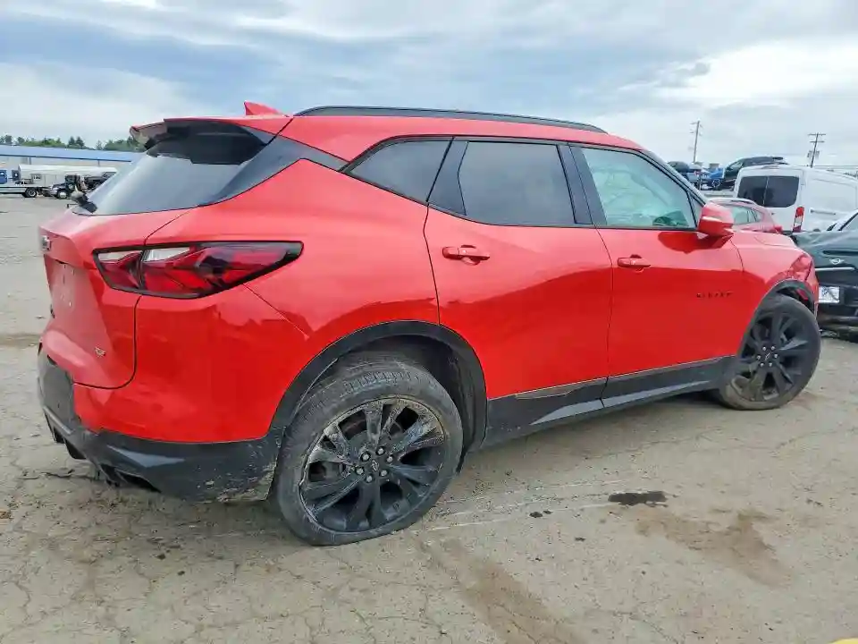 3GNKBJRS0KS571553 2019 CHEVROLET BLAZER-2