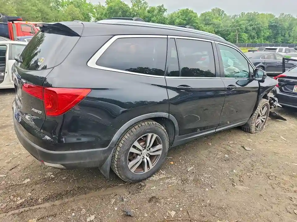 5FNYF6H5XJB021008 2018 HONDA PILOT-2