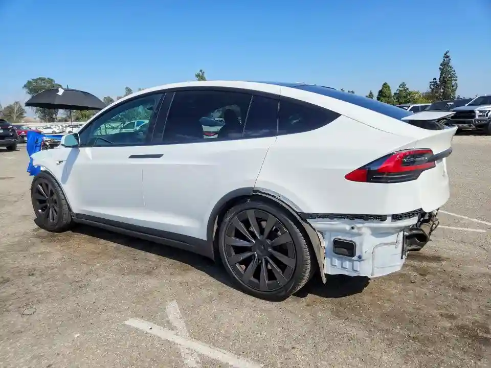 7SAXCBE53NF329793 2022 TESLA MODEL X-1