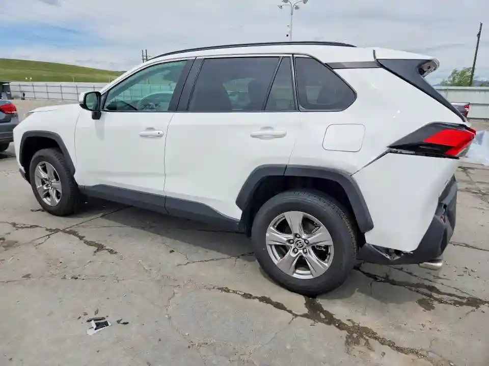 2T3P1RFV3NW303957 2022 TOYOTA RAV4-1