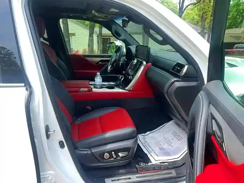 JTJMB7CX5R4065541 2024 LEXUS-4