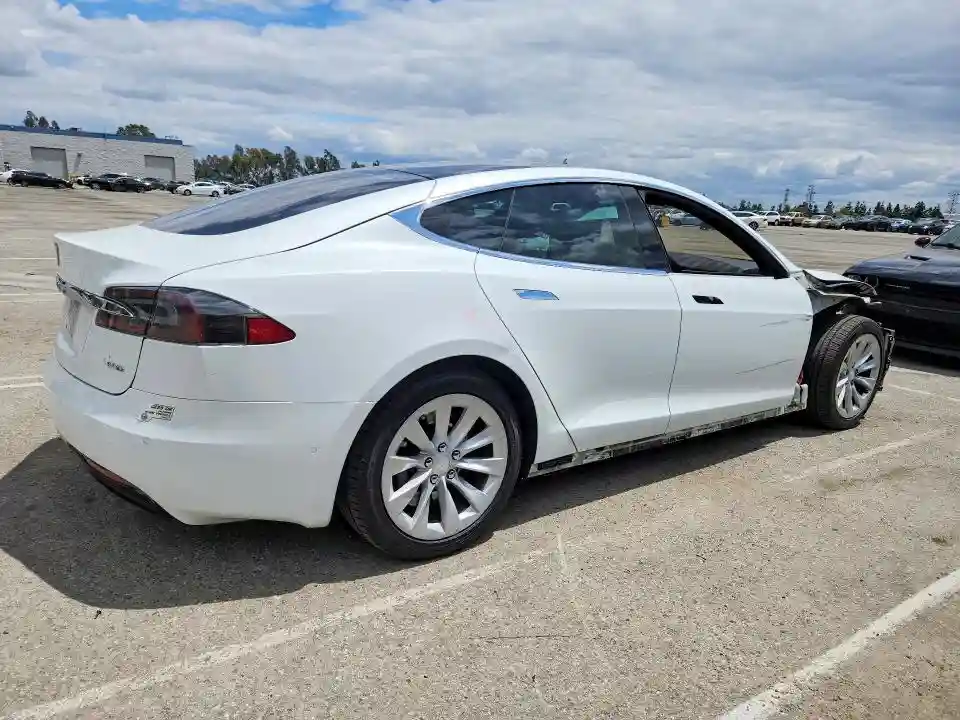 5YJSA1E23GF155286 2016 TESLA MODEL S-2