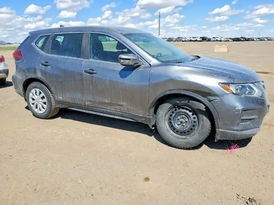 5N1AT2MT3HC804133 2017 NISSAN ROGUE-3