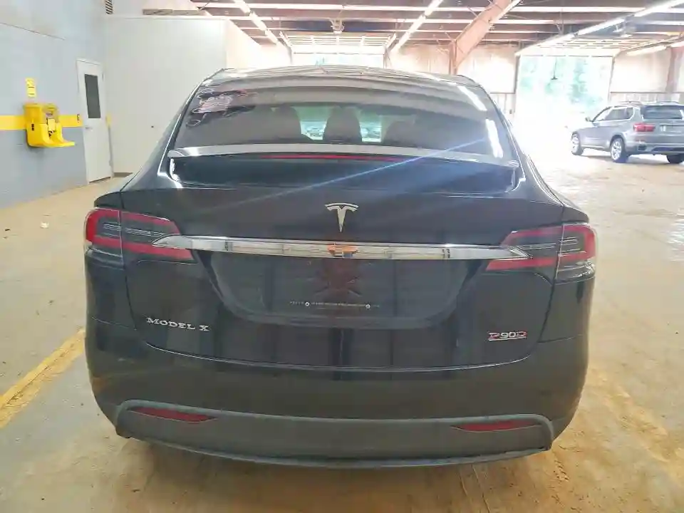 5YJXCAE4XGFS00192 2016 TESLA MODEL X-5