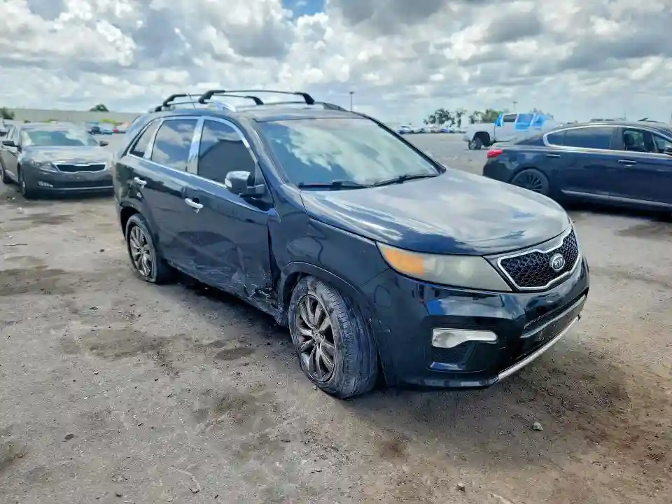 5XYKWDA23BG121584 2011 KIA SORENTO-3