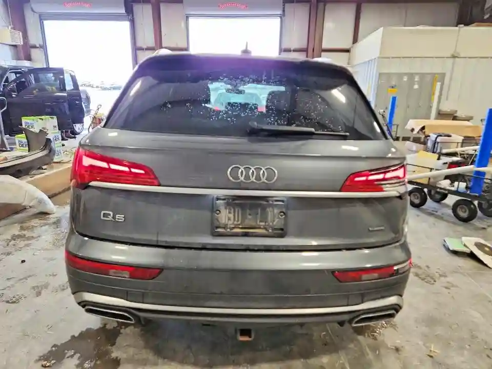 WA1EAAFY1N2113774 2022 AUDI Q5-5