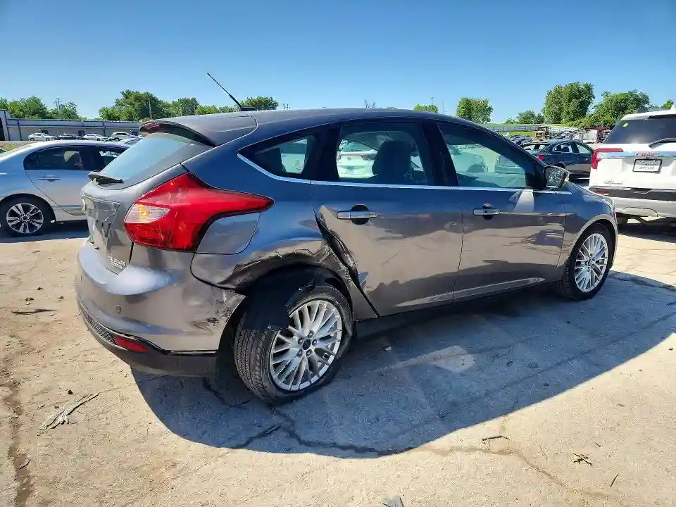 1FADP3N24DL106258 2013 FORD FOCUS-2