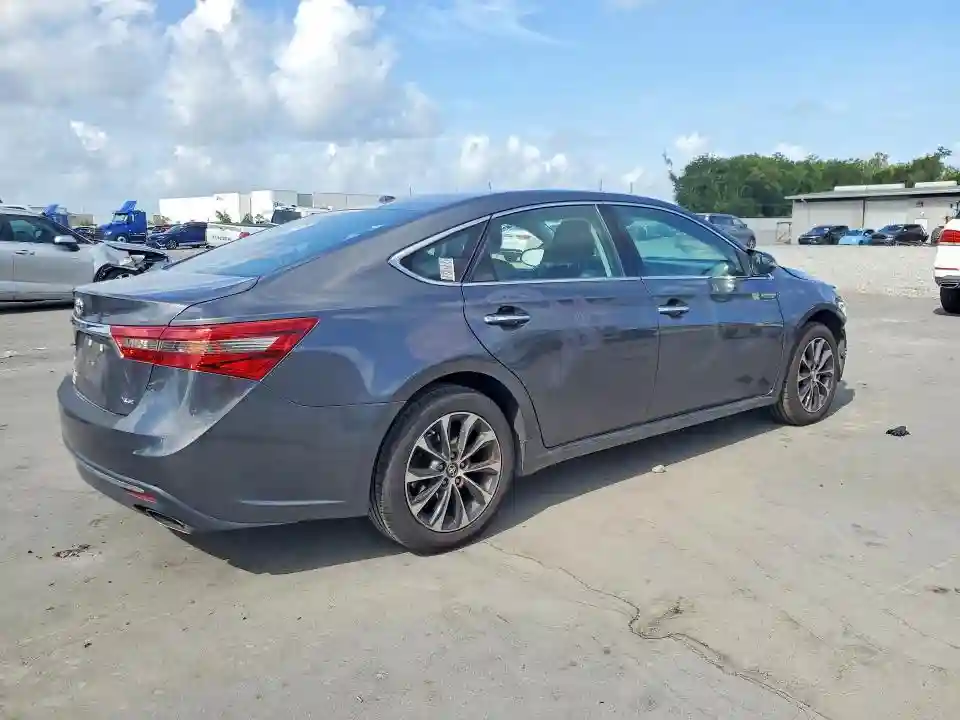 4T1BK1EB1JU286319 2018 TOYOTA AVALON-2