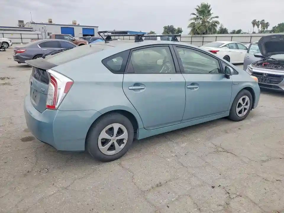 JTDKN3DU4C1605386 2012 TOYOTA PRIUS-2