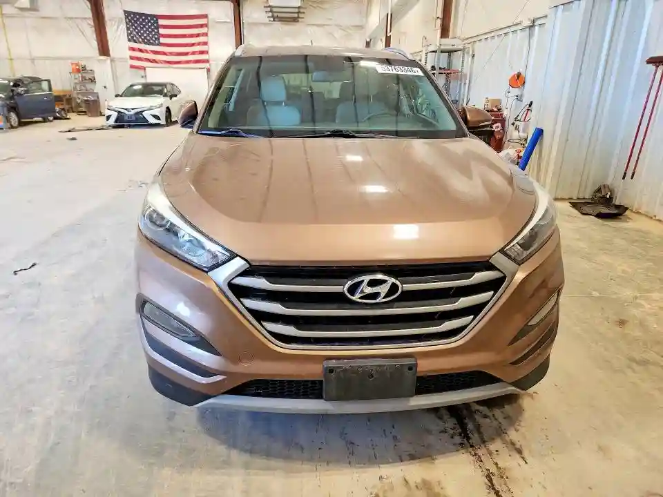 KM8J33A29HU367556 2017 HYUNDAI TUCSON-4