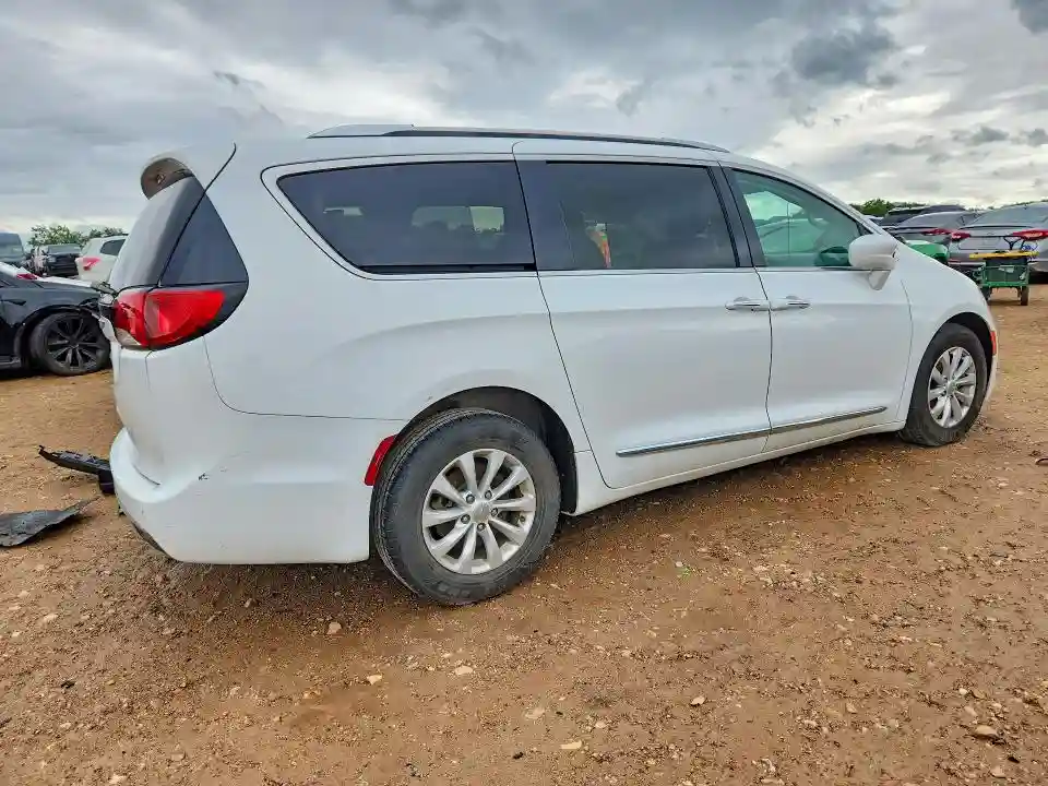 2C4RC1BG4KR665720 2019 CHRYSLER PACIFICA-2