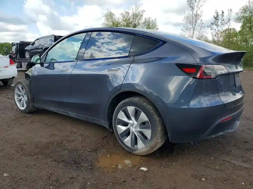 7SAYGDEE3PF843165 2023 TESLA MODEL Y-1