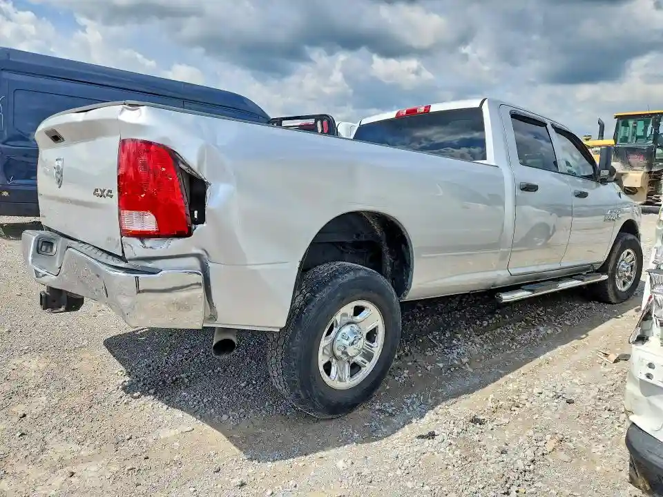 3C63R3GL4JG119078 2018 RAM 3500-2