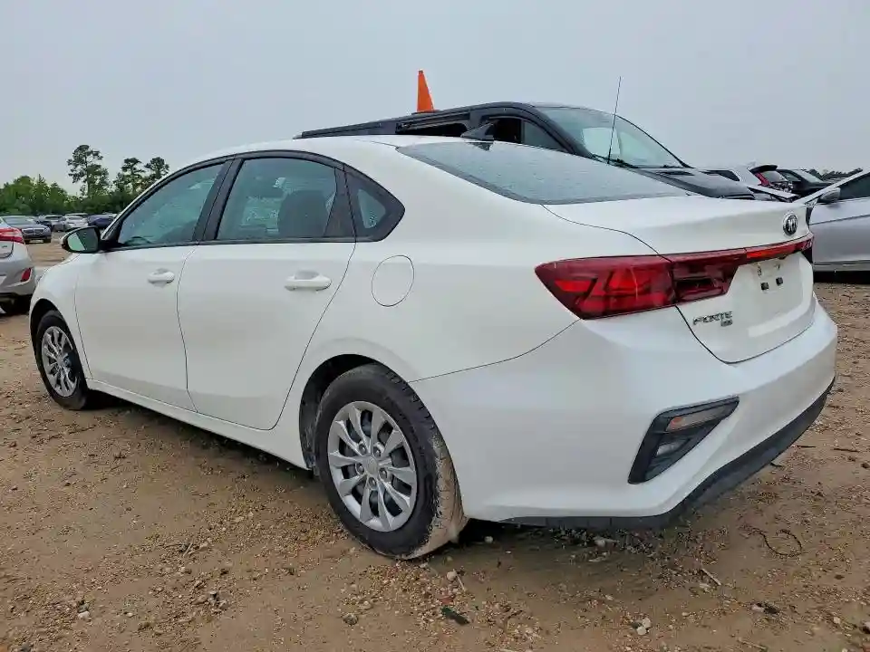 3KPF24AD8ME265811 2021 KIA FORTE-1