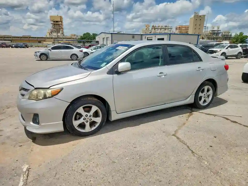 5YFBU4EE6DP144110 2013 TOYOTA COROLLA-0