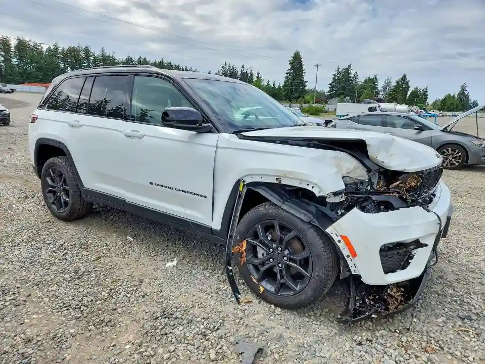 1C4RJHBG5S8795757 2025 JEEP CHEROKEE-3