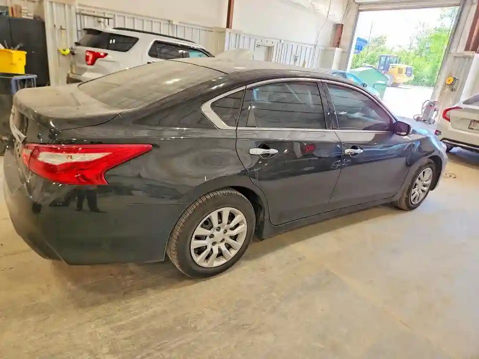1N4AL3AP9HC224778 2017 NISSAN ALTIMA-2
