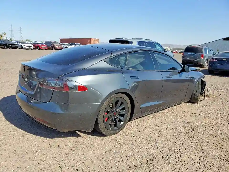 5YJSA1E26JF247483 2018 TESLA MODEL S-2