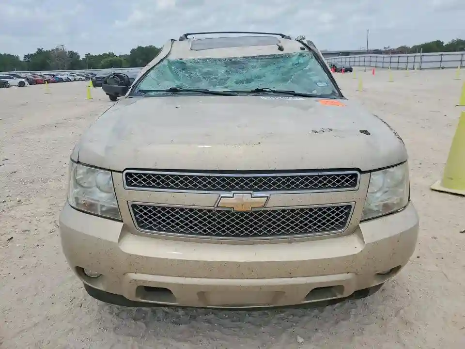 1GNSCCE06BR105366 2011 CHEVROLET TAHOE-4