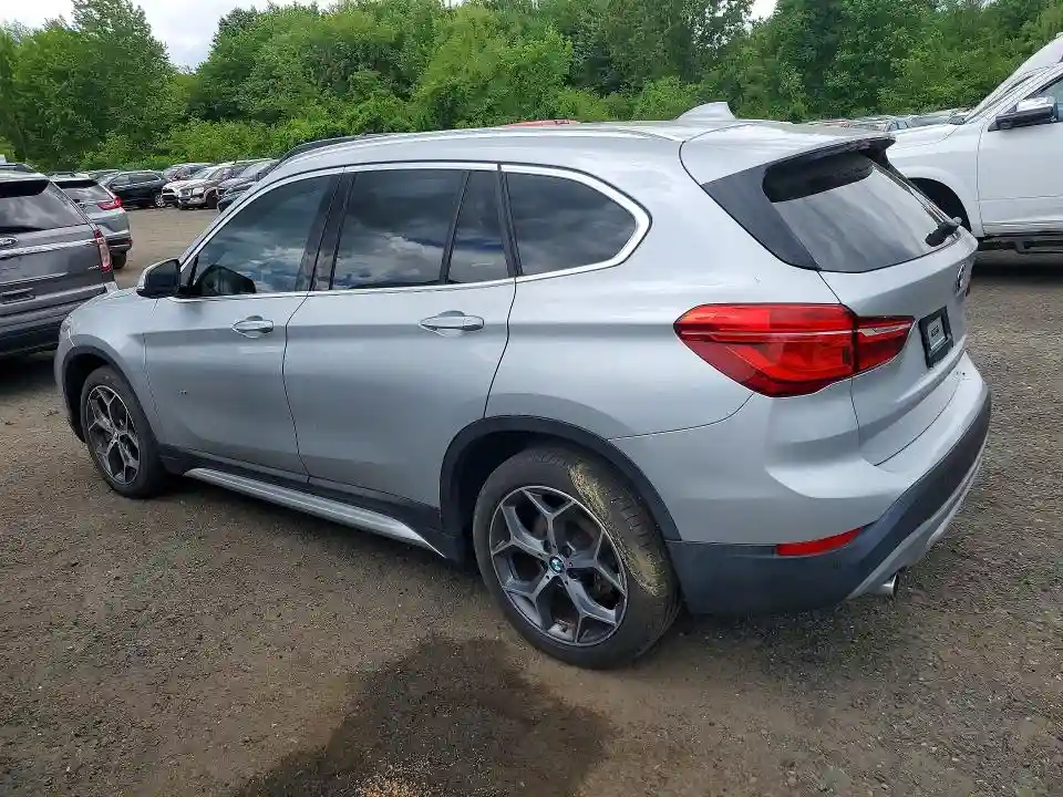 WBXHT3C31GP886321 2016 BMW X1-1