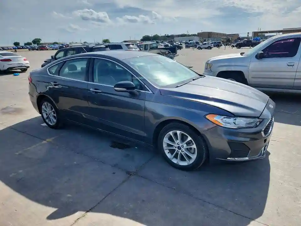 3FA6P0SU9KR157802 2019 FORD FUSION-3