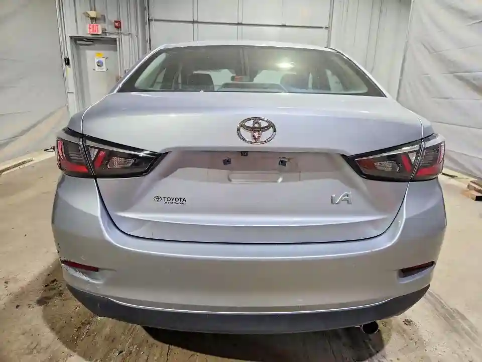 3MYDLBYV9HY188590 2017 TOYOTA YARIS-5
