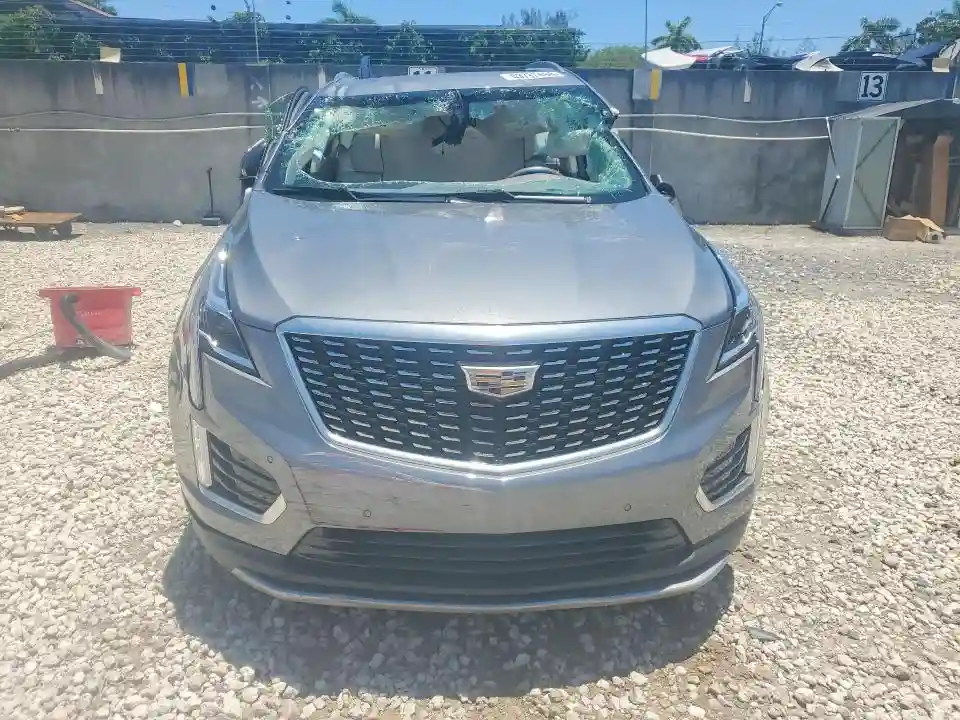 1GYKNCRS5MZ137222 2021 CADILLAC XT5-4