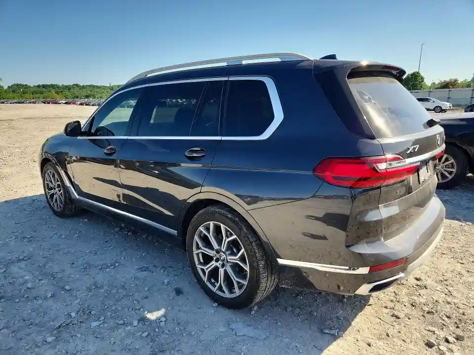 5UXCW2C06M9H63436 2021 BMW X7-1