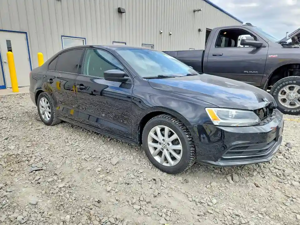 3VW267AJ5GM326520 2016 VOLKSWAGEN JETTA-3