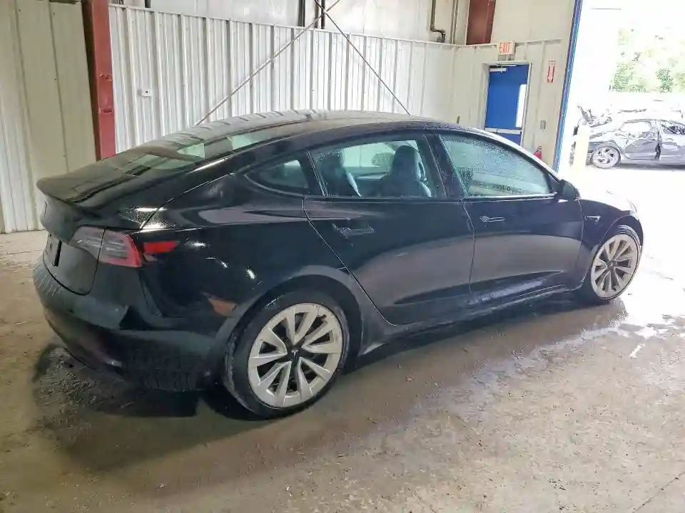 5YJ3E1EA9NF370569 2022 TESLA MODEL 3-2