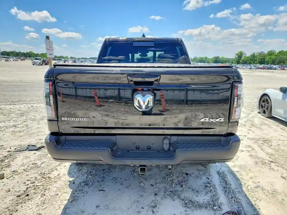 1C6RRFFG1NN460368 2022 RAM 1500-5
