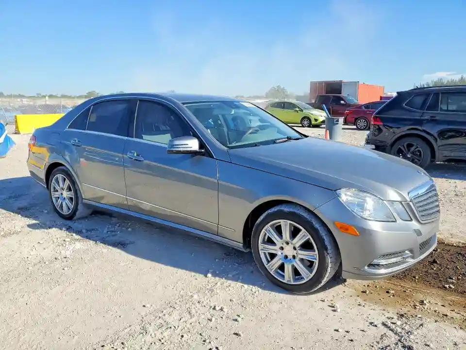 WDDHF5KB8DA693077 2013 MERCEDES-BENZ E-CLASS-3