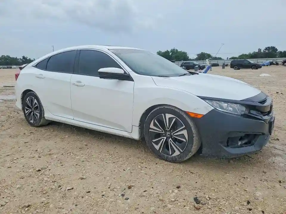 JHMFC1F77JX003688 2018 HONDA CIVIC-3