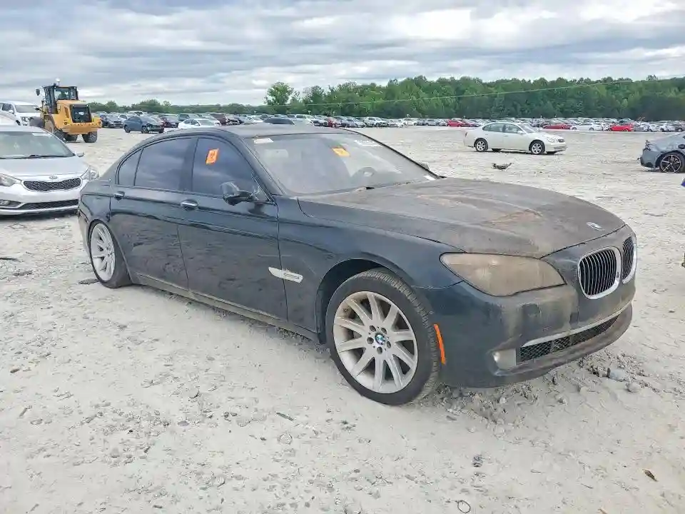 WBAKX8C55CC198441 2012 BMW 7 SERIES-3
