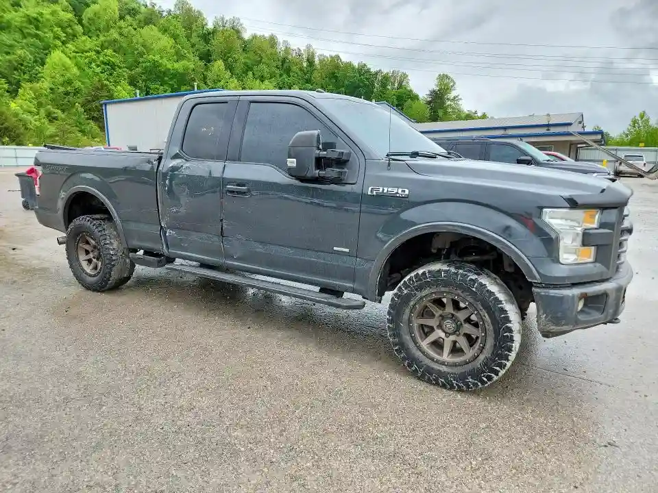 1FTFX1EGXHKC00076 2017 FORD F150-3