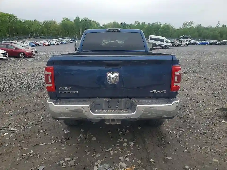 3C6UR5DJ8RG279155 2024 RAM 2500-5