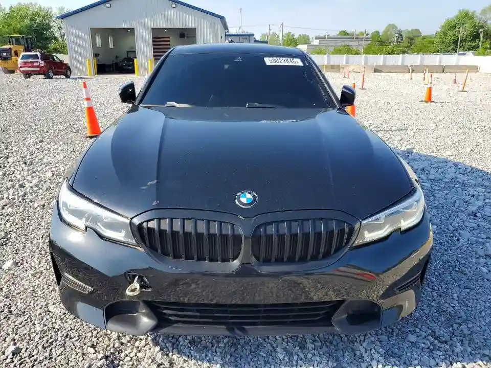 3MW5R7J02N8C25615 2022 BMW 3 SERIES-4