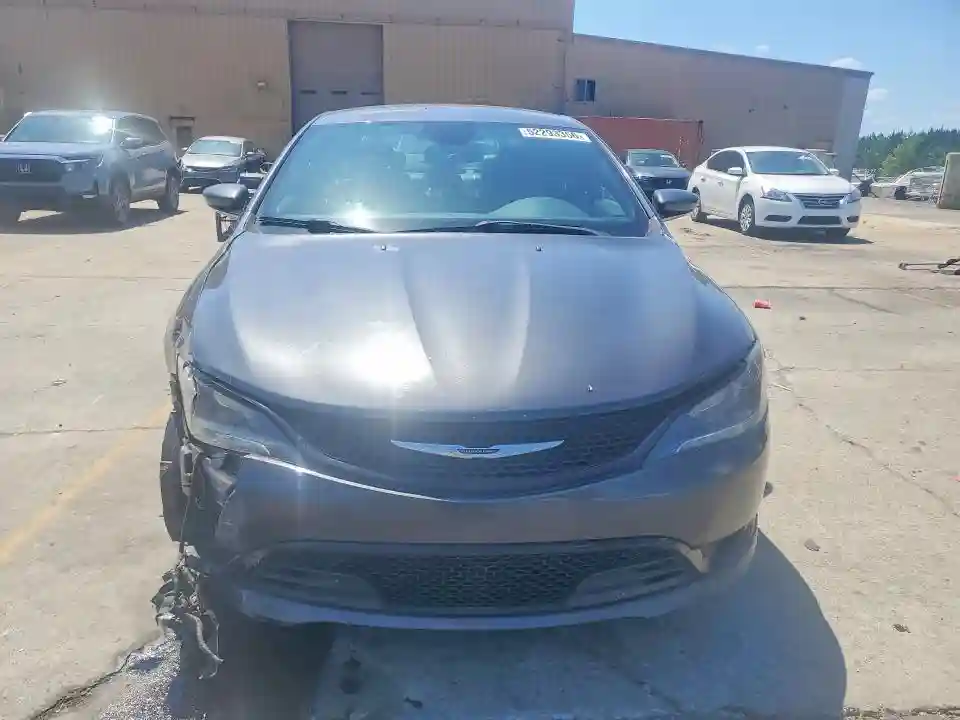1C3CCCBG3FN506275 2015 CHRYSLER 200-4