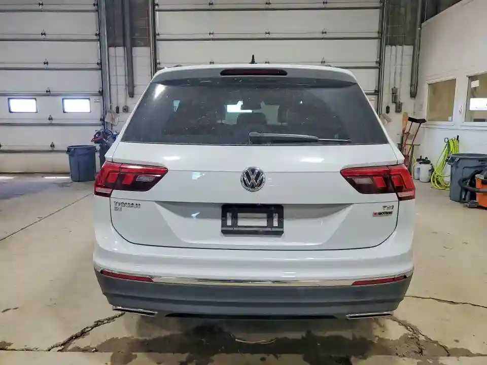3VV2B7AX6JM100224 2018 VOLKSWAGEN TIGUAN-5