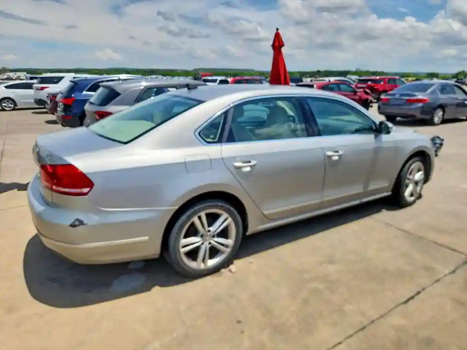 1VWBN7A33EC102391 2014 VOLKSWAGEN PASSAT-2