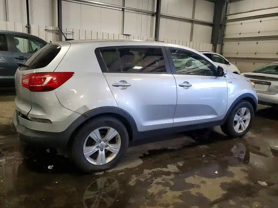 KNDPBCA20D7409431 2013 KIA SPORTAGE-2