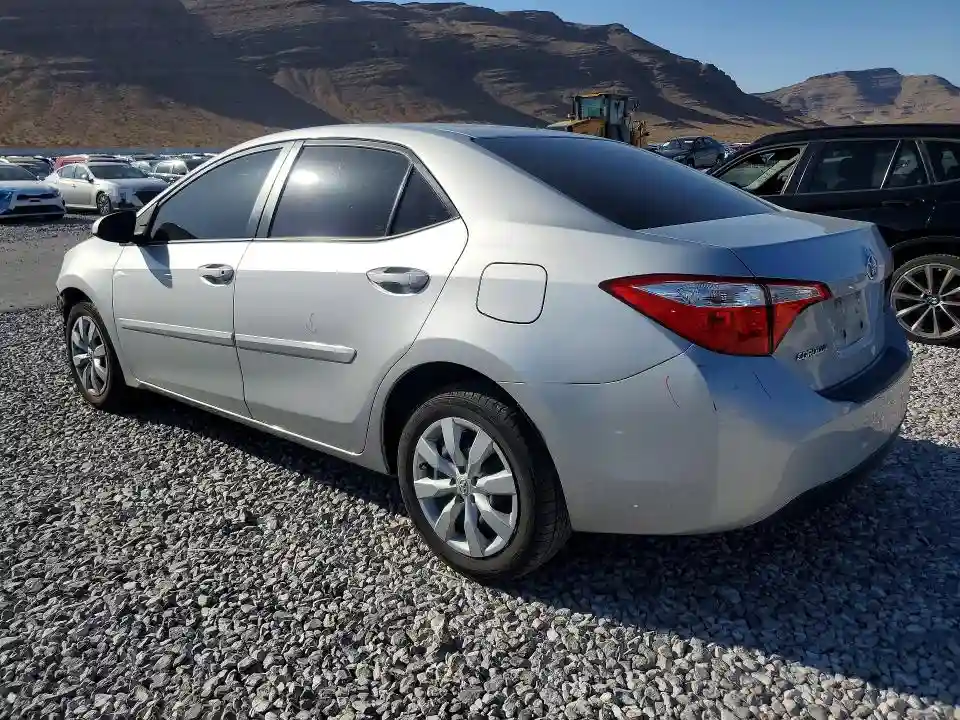5YFBURHE1FP329564 2015 TOYOTA COROLLA-1