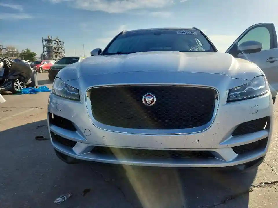 SADCK2FX5JA250387 2018 JAGUAR F-PACE-4