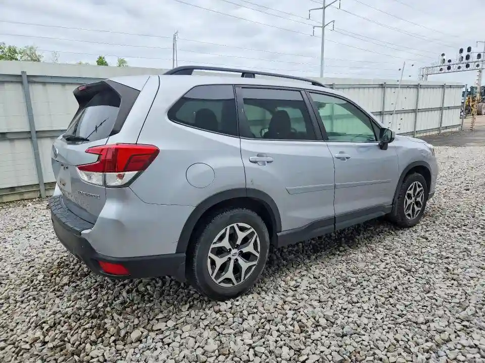 JF2SKAEC6KH417284 2019 SUBARU FORESTER-2